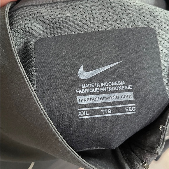 Nike Performance Jacket - Picture 3 of 4